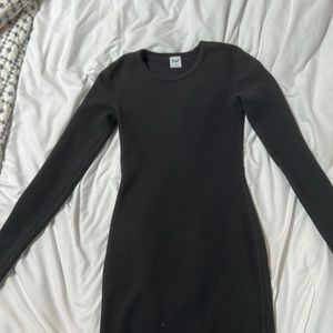 Aritizia Tna Virtue Dress Dark Gray Waffle Knit Long Sleeve Crew Neck Mini Dress